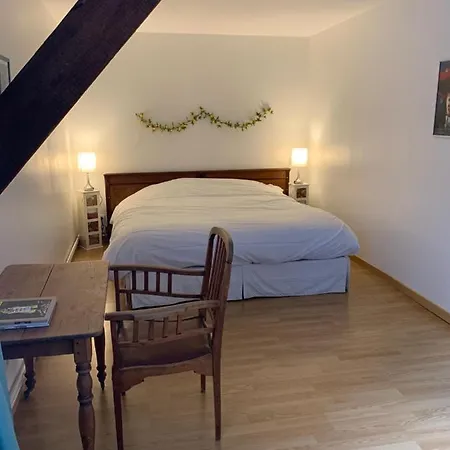 Casa de Férias Les Gites De La Conciergerie De L'aa *